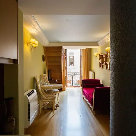 Civitas Hotel apartamentowy 4*