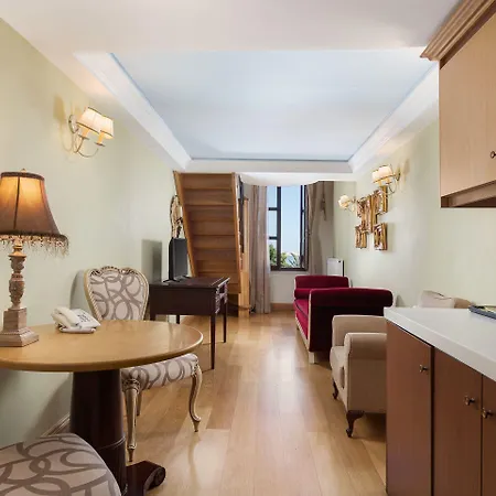 Civitas 4*