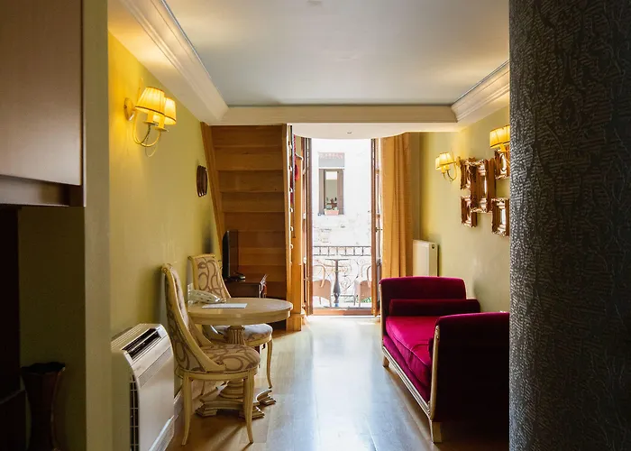 Civitas Apartmanhotel 4*